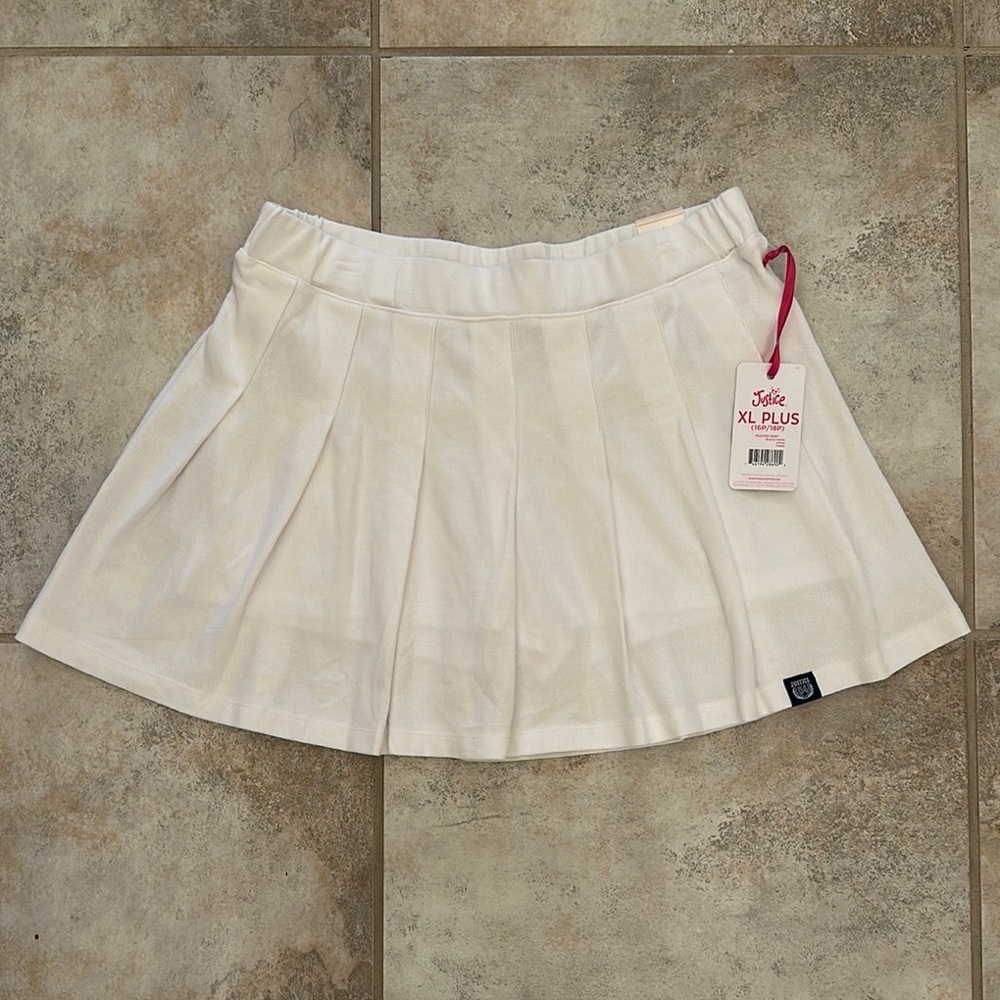 Justice White Pleated Skirt Size 16/18 Plus
